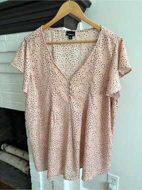 torrid Blush Pink Polka Dot V-Neck Flutter Sleeve Top